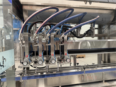 Llenadora de líquidos automática con bomba magnética de seguimiento